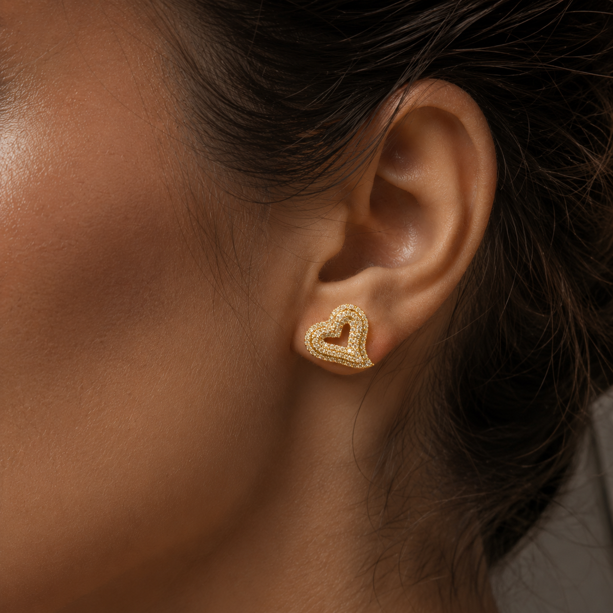 PAVE SET HEART STUD EARRINGS - GOLD