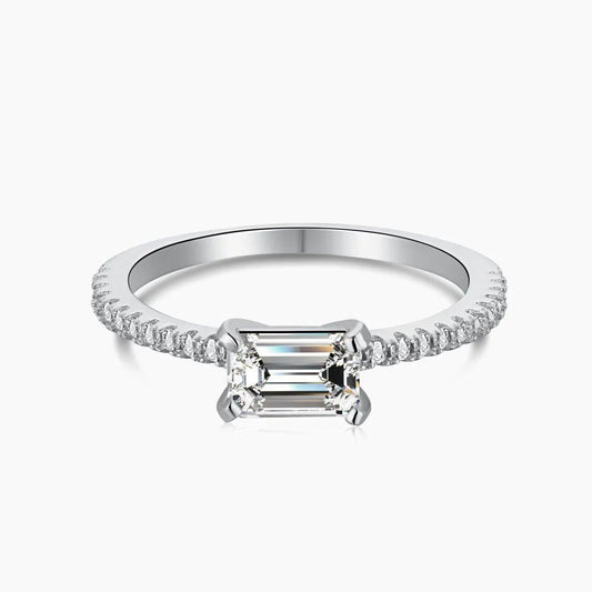 Single Diamond Baguette Ring - White Gold